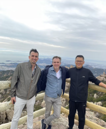 Local guide support in Qingdao